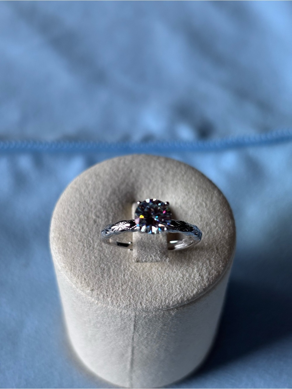 Sterling Silver mossinite diamond Solitaire Ring with decorative band